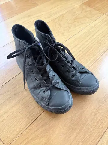 블랙 캔버스 소재 올스타 하이컷 스니커즈, 발수 레인부츠 24.0