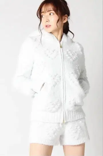 [ 새상품급 ] 젤라또피케 발렌타인 한정판 수플레 하트 모자 꽁지 후드티