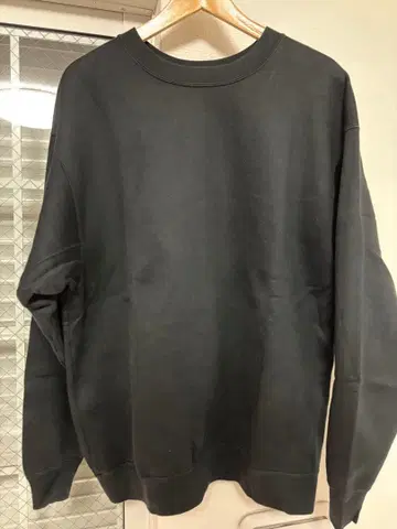 H beauty&youth 맨투맨