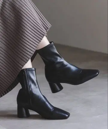 NOBLE 르베르니 패널 스트레치 부츠