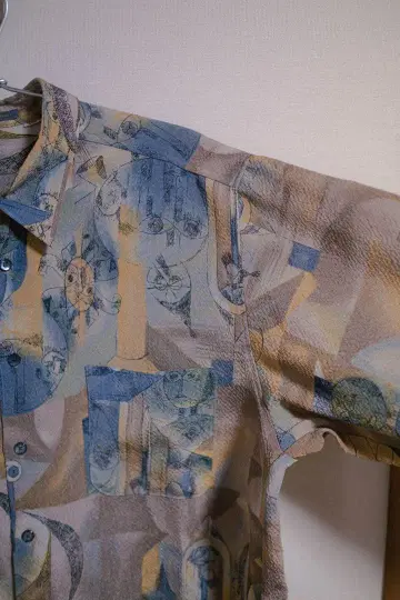 올 패턴 디자인 레이온 셔츠 (블루 x 베이지)