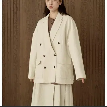 모이튀뜨 오버 사이즈 테일러드 자켓 아이보리