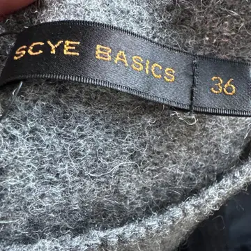 SCYE BASICS 그레이 니트 36
