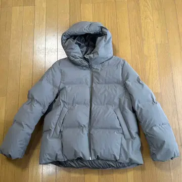유니클로 후드 부착 그레이 다운 자켓