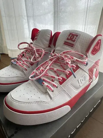 DC 하이컷 스니커즈 화이트/레드