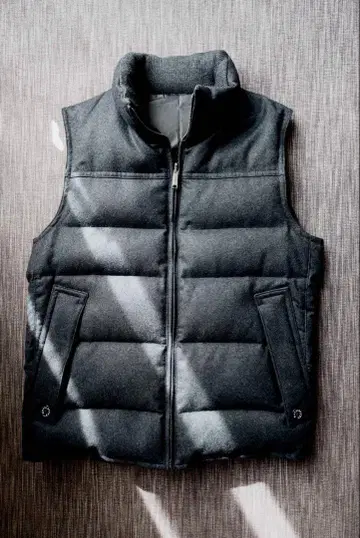 매킨토시 리버서블 다운 베스트