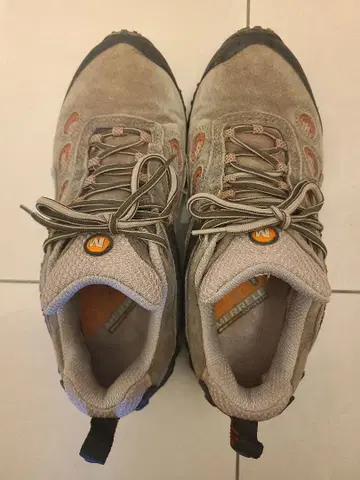 MERRELL 트레킹 슈즈 베이지