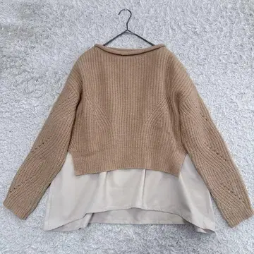 카프리슈 레마쥬 이소재 절개 니트