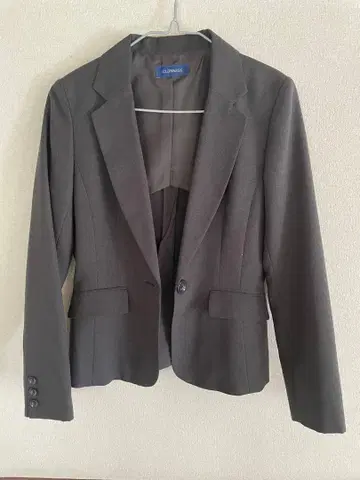 다크 그레이 비즈니스 정장 상하의 세트