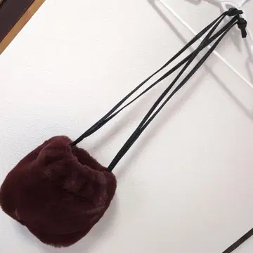 택 포함 새상품 퍼 백 보르도