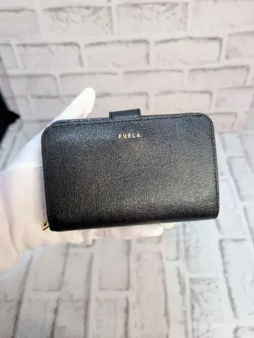 훌라 FURLA 블랙 접이식 지갑