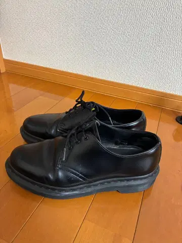 닥터마틴 1461 MONO 쓰리홀 25cm UK6 블랙