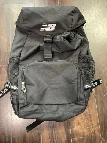 New Balance 블랙 백팩