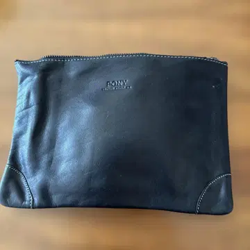 PONY 블랙 가죽 파우치