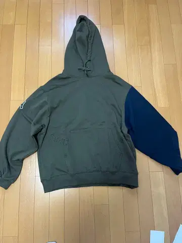 TBKB 후드 부착 후드티 올리브 그린