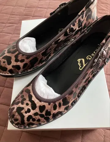 새상품 멋진 돌체 펌프스 23cm