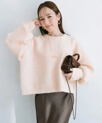 택 포함 새상품 유어스 울 블렌드 크롭 크루넥 니트 피치 핑크 M