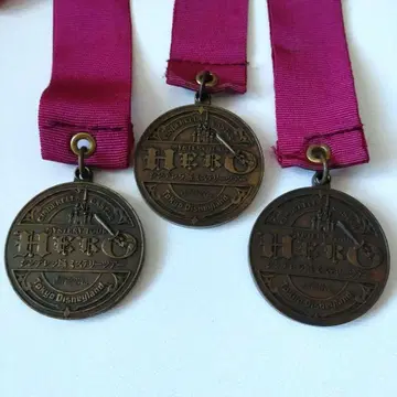 도쿄 디즈니랜드 신데렐라 성 미스터리 투어 메달 3개 세트