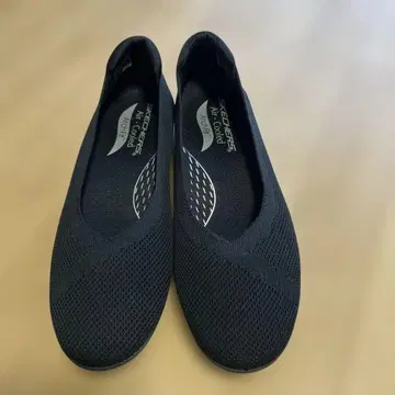 SKECHERS 메쉬 플랫슈즈 블랙