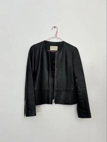 새상품급 UNITED ARROWS 가죽 자켓 블랙