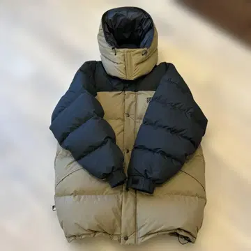 새상품급 후드 부착 퍼스트다운 다운 코트 블랙 브라운 남성용 XL