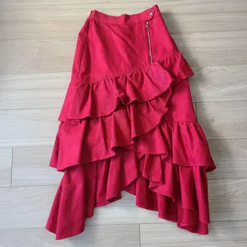쥬에티 프릴 레드 스커트