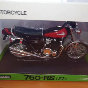Kawasaki 750-RS (Z2) 1/12 스케일 다이캐스트