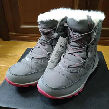 SOREL 퍼 포함 겨울용 부츠 그레이/핑크