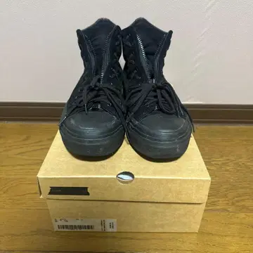 LAD MUSICIAN HIGH CUT CANVAS SNEAKER