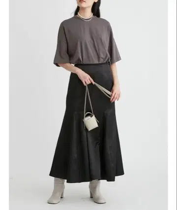 [ 새상품급 ] Mila Owen 미라 오웬 플레어 스커트 다크 그레이