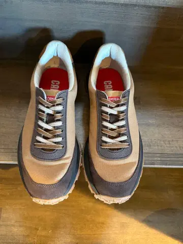 CAMPPER 트레일 러닝 스니커즈 베이지/브라운