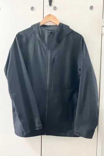 블록테크 후드티 3D 컷 (2021년 모델) L 사이즈 / UNIQLO