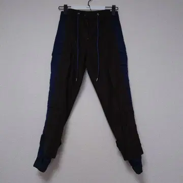 sacai 사이드 스트라이프 슬림핏 슬랙스 0