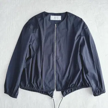 [ 새상품급 ] 아도어 ADORE 노카라 자켓 후드티 폴리에스테르