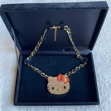 [미사용 새상품] 헬로키티 스와로브스키 펜던트