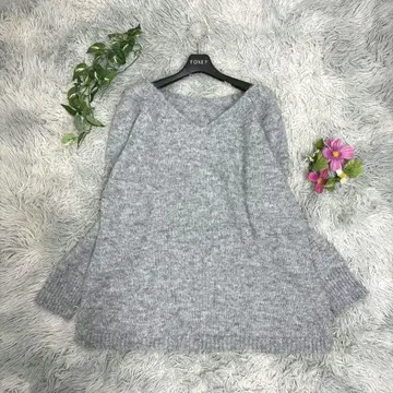 새상품급 [ a.v.v ] 그레이 V넥 스웨터 L 사이즈 상의 드롭 숄더