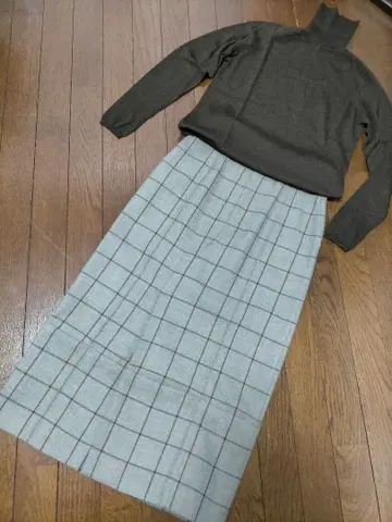 어도어 울삭소니 스커트 그레이 계열 옥스 블록 체크