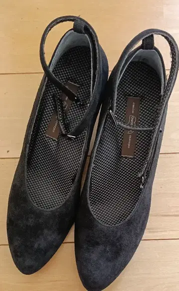 23cm 와이즈 A 사이즈 가는 스트랩 펌프스 호소노