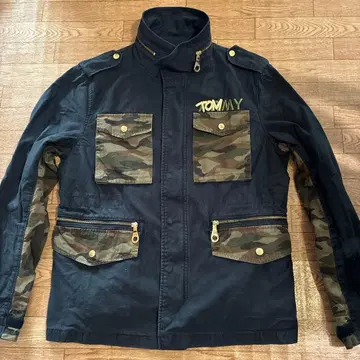 TOMMY 블랙 카모플라쥬 자켓