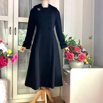 미사용 새상품 르네 실루엣을 예쁘게 보여주는 디자인 따뜻한 롱 코트