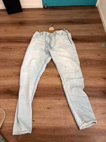 스키니 데님 맨투맨 원단 데미지 가공