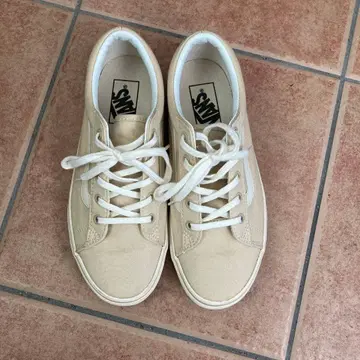 VANS 베이지 스니커즈