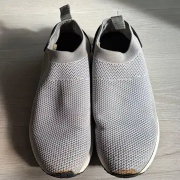 EPOCA UOMO 그레이 메쉬 슬립온