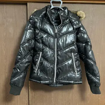블랙 다운 자켓 M 사이즈