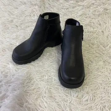 컨디션 최상 NAOT 밥캣 숏부츠 사이드 지퍼 블랙 36 단종