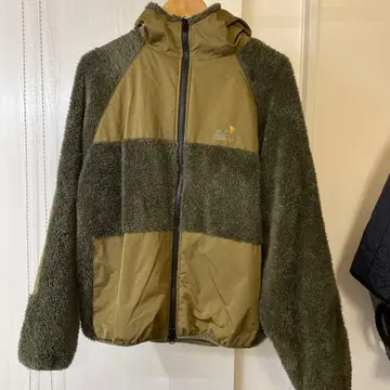 고 슬로우 카라반 플리스 자켓