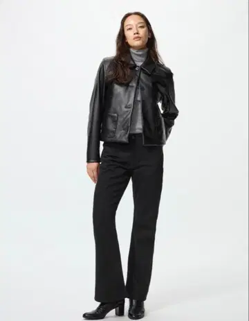 UNIQLO 블랙 부츠컷 청바지 사이즈 28