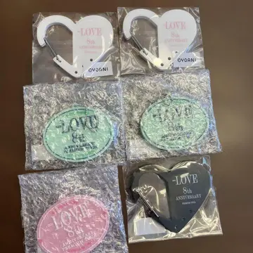 =LOVE 8주년 투어 프리미엄 티켓 굿즈