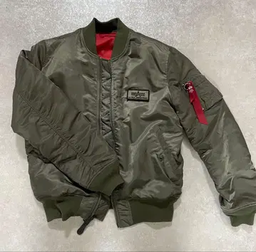 ALPHA INDUSTRIES MA-1 자켓 올리브