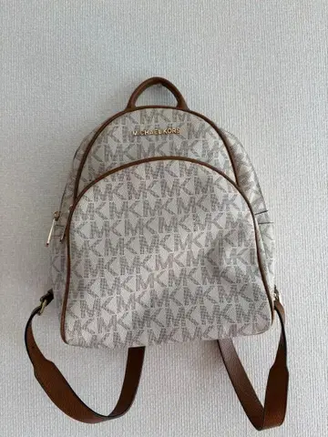 MICHAEL KORS 모노그램 백팩
